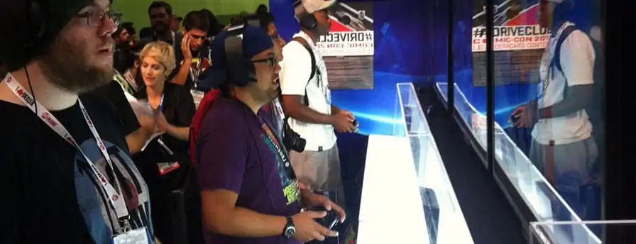Primeira demonstração pública do PS4 e Xbox One atrai público na Comic Con