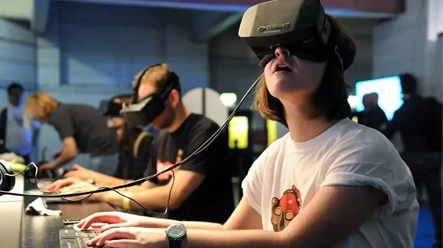 Doom e Fallout 4 ganharão tour virtual através do VR