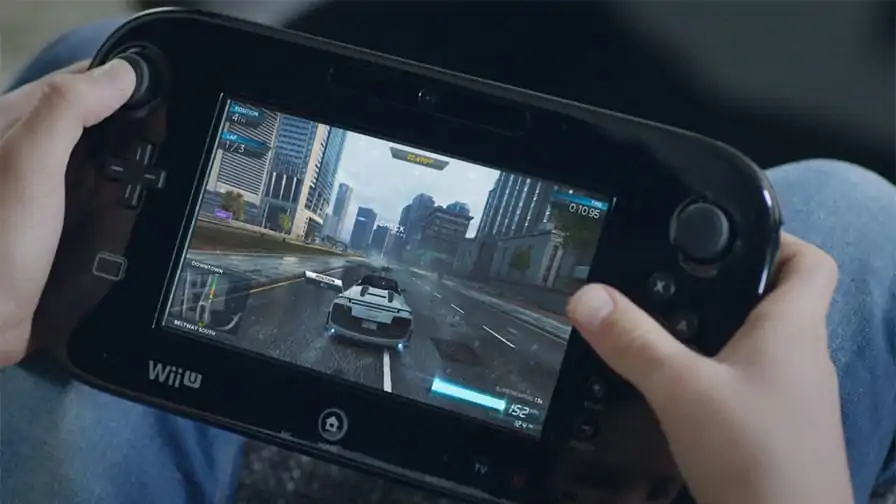 Garoto é presenteado com Wii U por funcionários de loja que visitava para jogar o console