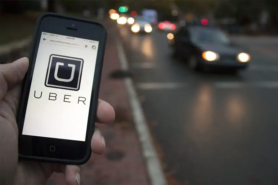 Francês processa Uber por ter ‘causado’ seu divórcio.