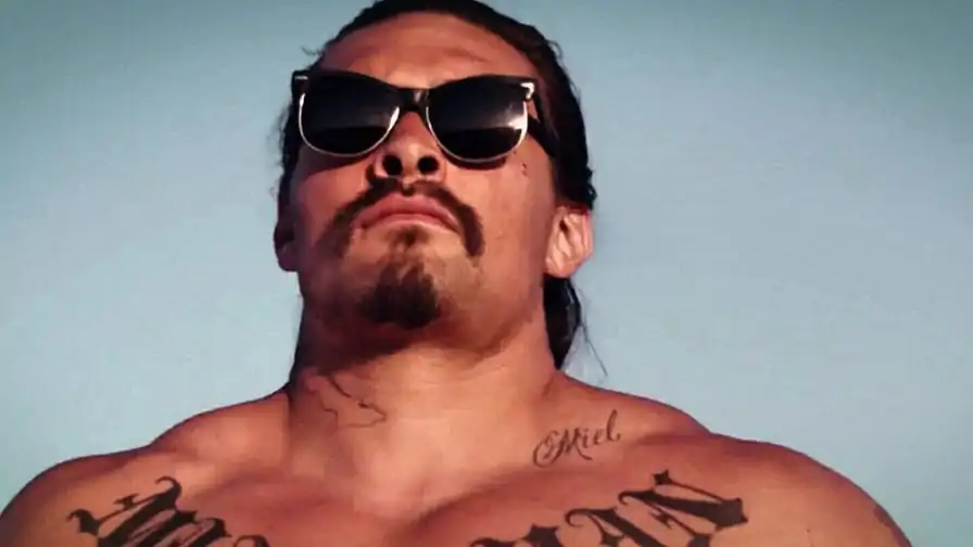 Jason Momoa e Keanu Reeves protagonizam filme sobre “bodybuilders canibais”