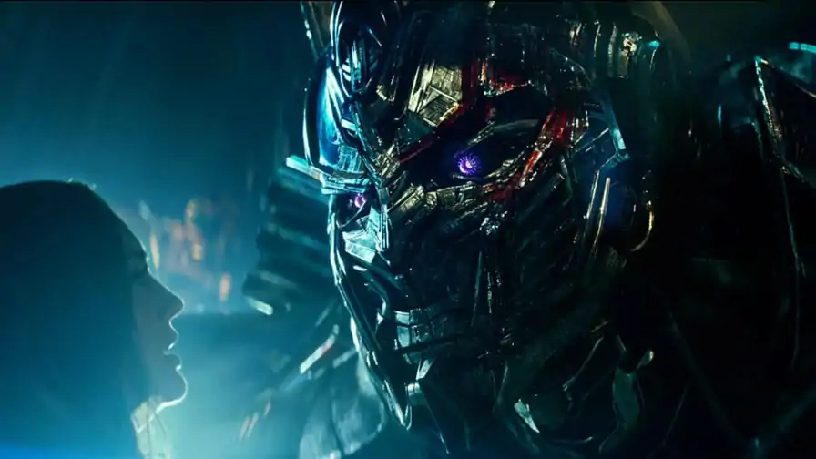 Optimus Prime ASSUSTADOR em novo trailer de Transformers: O Último Cavaleiro