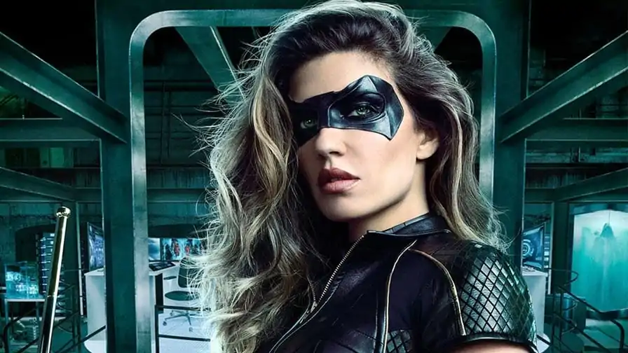 Arrow 7ª Temporada: Canário Negro compartilha imagem do set