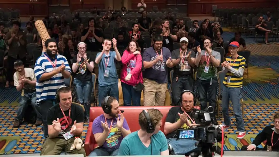 Por que as pessoas batem tantas palmas em eventos de speedrun?