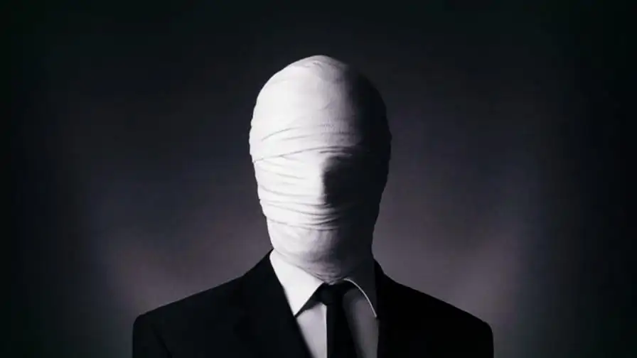 Filme do Slender Man ganha primeiro cartaz com data para o trailer oficial e lançamento