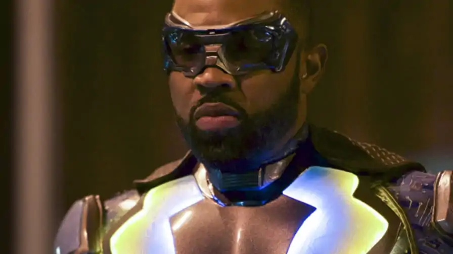 Raio Negro Episódio 6: Vídeo mostra o Black Lightning tomando decisões difíceis