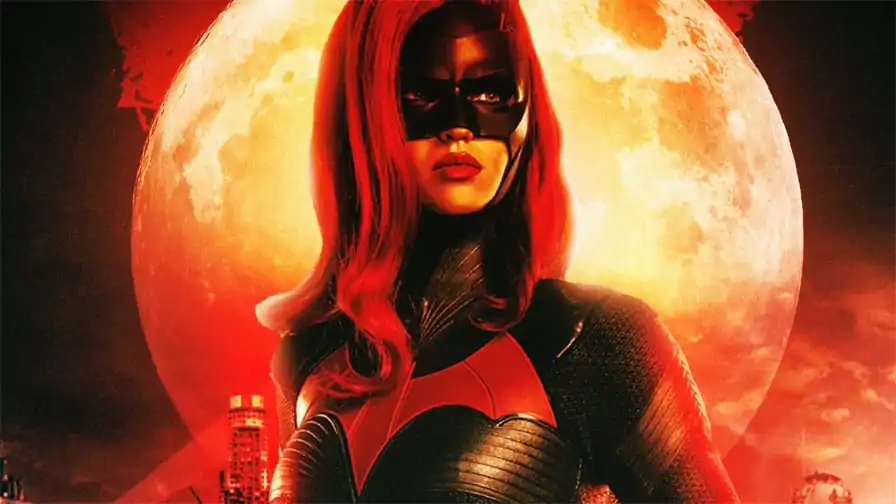 Batwoman: Revelada nova atriz que substituirá Ruby Rose