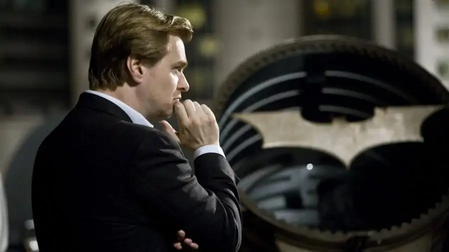 Batman de Nolan: Curioso relato de Anne Hathaway revela que filme fez sucesso porque não tinha cadeiras