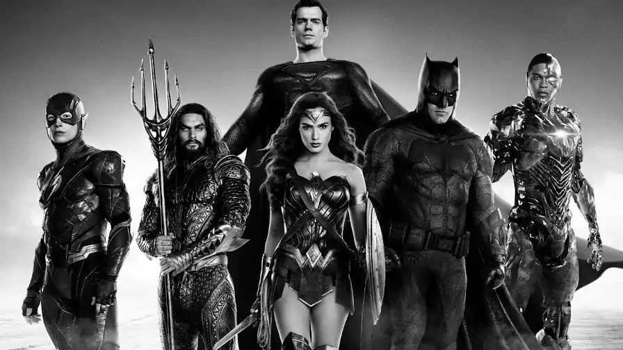 Liga da Justiça: Zack Snyder afirma que filme será lançado em MARÇO!