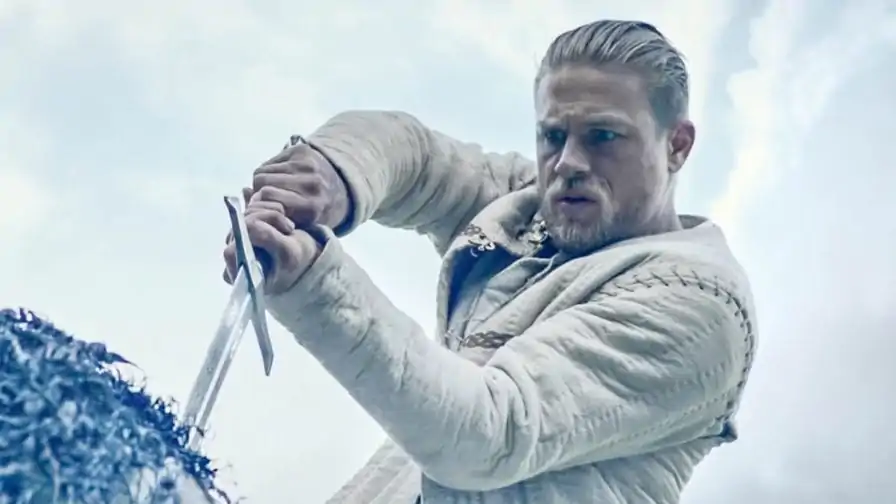 Zack Snyder está desenvolvendo nova adaptação sobre a lenda do Rei Arthur