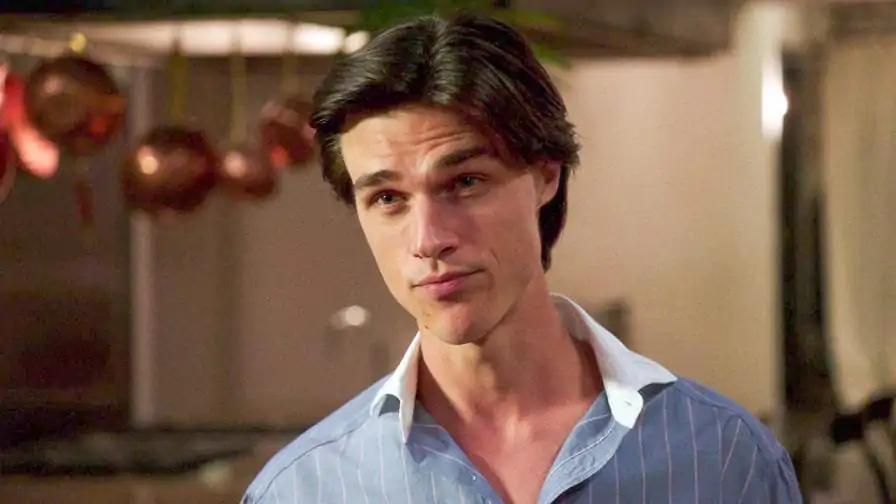 Lanterna Verde: Finn Wittrock, de American Horror Story, será Guy Gardner no seriado
