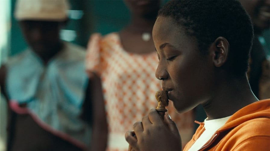 Rainha de Katwe ou Queen of Katwe, O Filme que Todo Africano Deveria ver O  Resumo e Reação. 