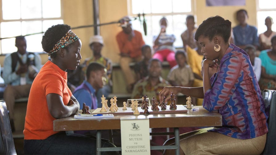 Rainha de Katwe' mostra a vida de Phiona que sonha em jogar xadrez