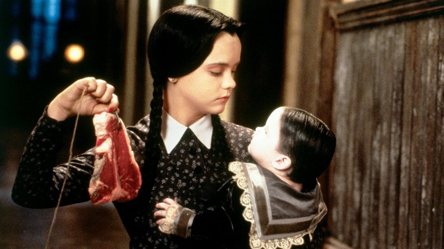 Christina Ricci retorna à família Addams na série “Wednesday”, da Netflix